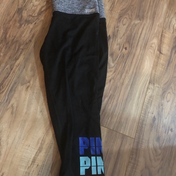 VS pink cropped leggings - Picture 2 of 4